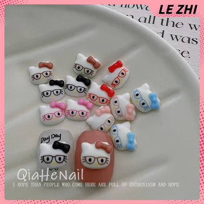 20Pcs Spectacled Hello Kitty Cat Head Resin Handwork Nails Charm Cute Kawaii Mini White 8X10Mm Diy Jewelry Manicure Supplies - Girlz Girl